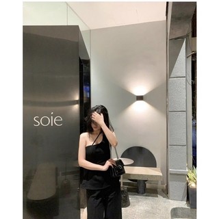 Áo lệch vai dáng xoè