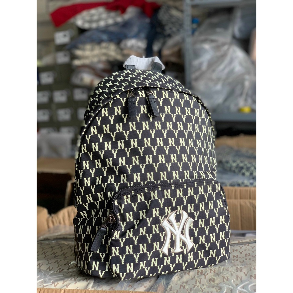 Balo MLB Vải Form To Monogram Classic Nam Nữ