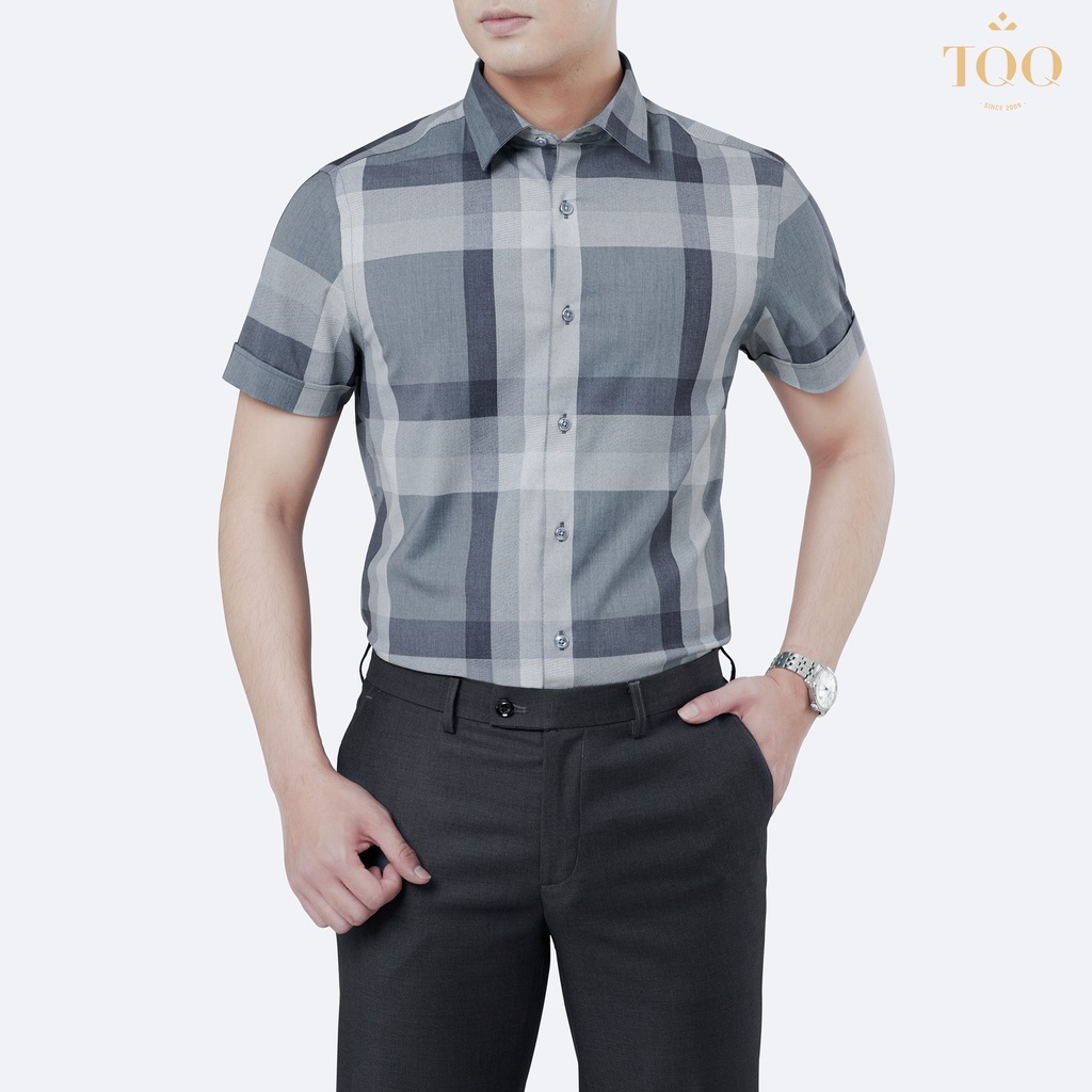 Áo sơ mi nam ngắn tay TQQ hạn chế nhăn dáng Slim fit công sở ôm nhẹ K398CSC màu kẻ ghi đậm sang trọng hiện đại