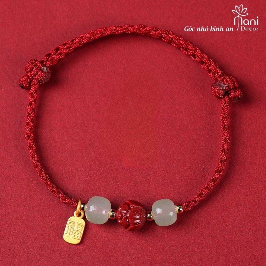 Vòng tay sợi chỉ đỏ mix charm hoa sen phong cách Phật Giáo - Mani Decor
