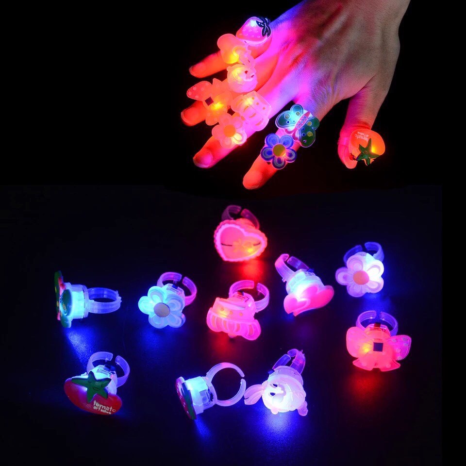 Hộp 50 nhẫn phát sáng cho trẻ em, ánh sáng nhấp nháy, hoạt hình ngộ nghĩnh, nhiều màu sắc.