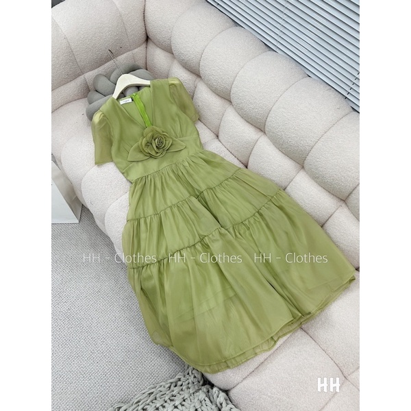 Váy Tơ Đính Hoa Cài Ngực Dáng Dài Mã MT01