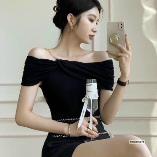 Áo bẹt TRỄ VAI XOẮC NGỰC XÍCH croptop tay ngắn UN ( hình thật) nữ - Thiên yết
