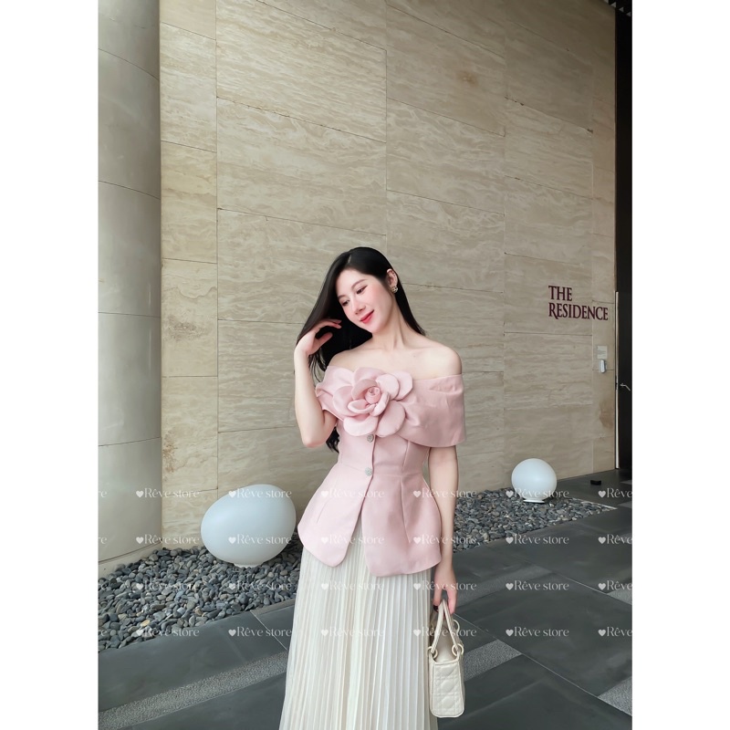 Áo tacffa hồng đính hoa