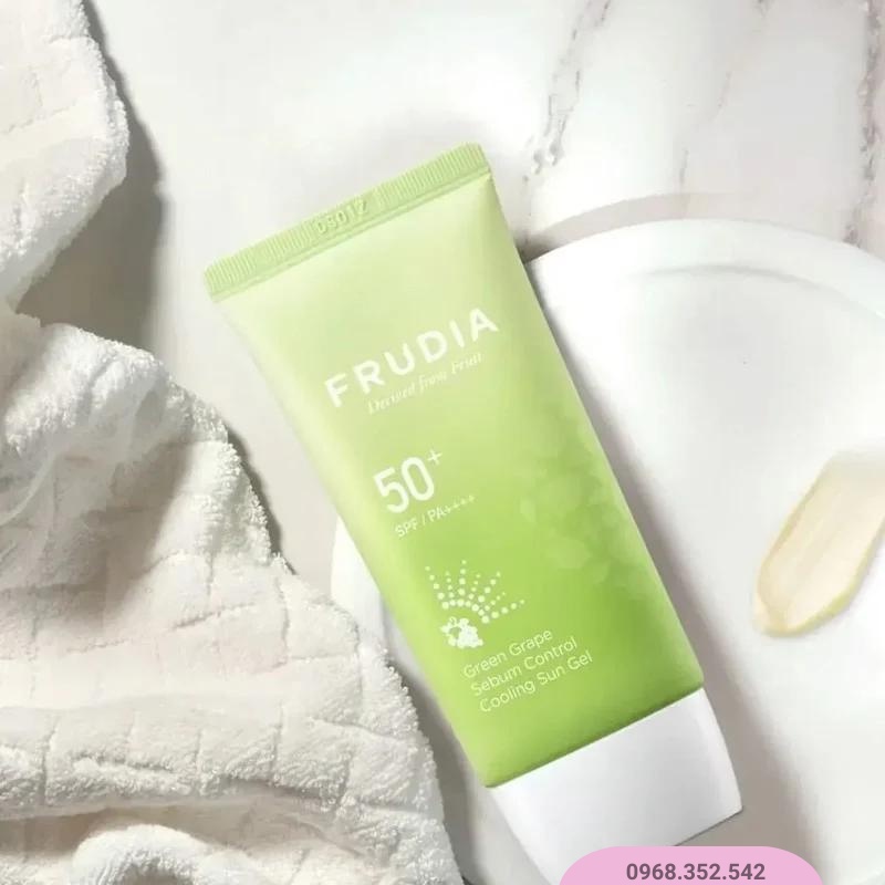 Kem Chống Nắng Frudia từ quả Nho xanh Sun Gel 50+ SPF / PA++++ 50g