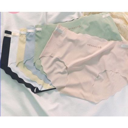 Quần chip đúc su nữ Viền Sóng Gân Tăm Phối Chữ Cạp Co Dãn Chống Tụt LOTNU19