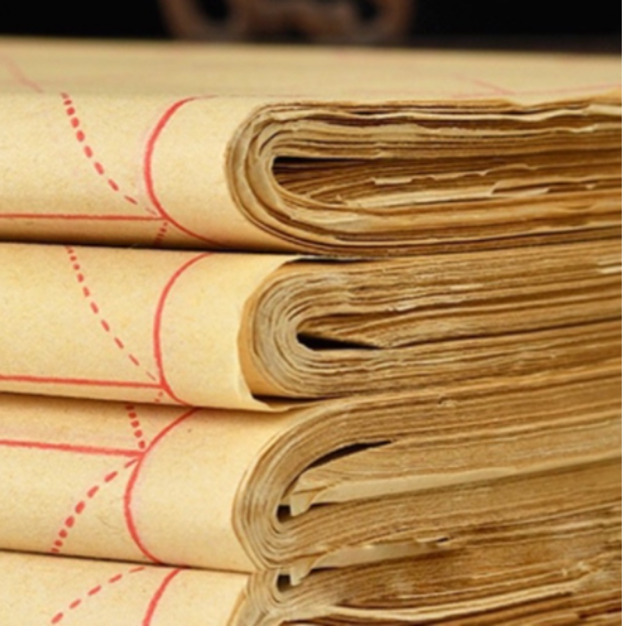 Tập giấy tập viết thư pháp kẻ ô mễ 50 tờ màu vàng NHT Books