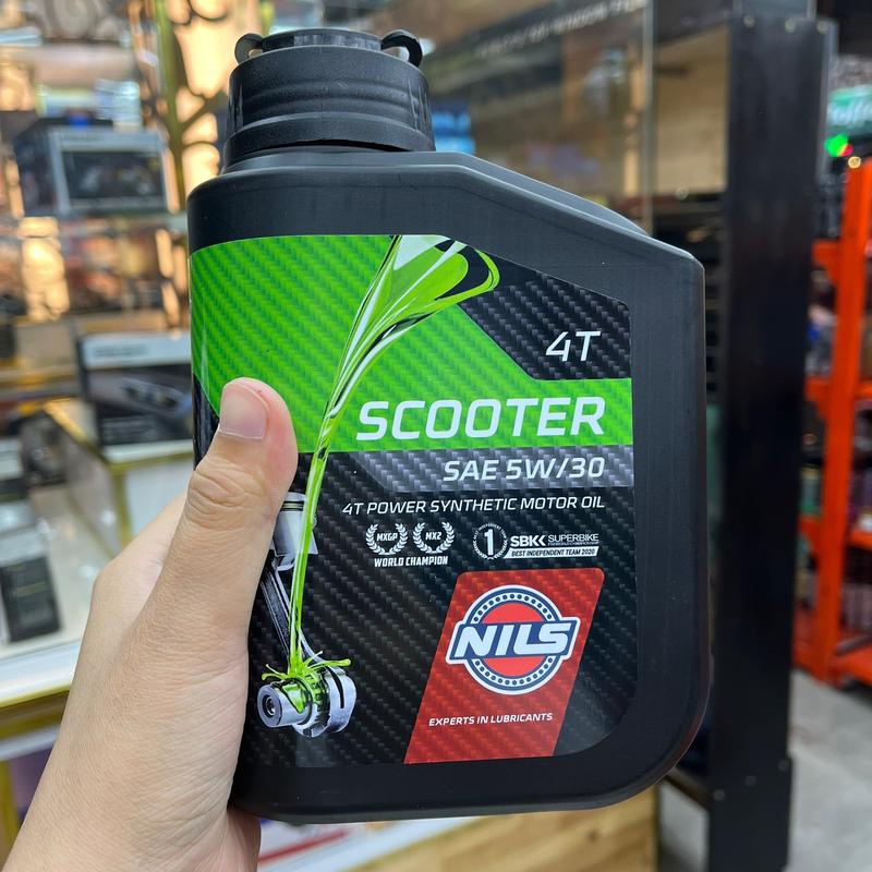 Dầu nhớt cho xe tay ga NILS SCOOTER 4T 5W30 bình 800ML