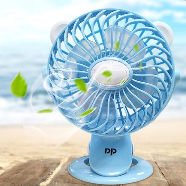Quạt sạc pin kẹp bàn DP 7608 siêu mát pin lâu