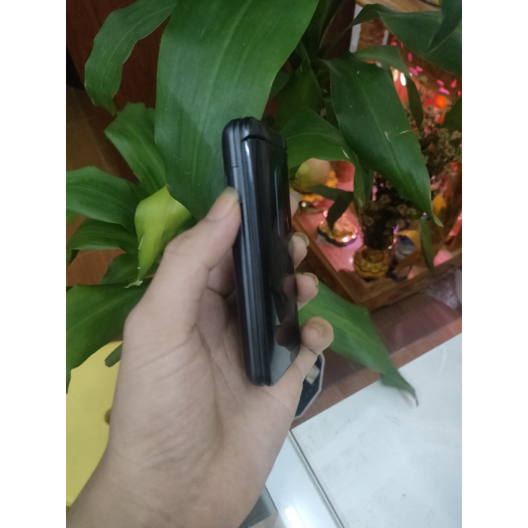 Điện thoại Kyocera Gratina 4G KYF31