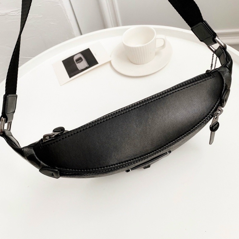 Túi bao tử nam Coach Rivington Belt Bag