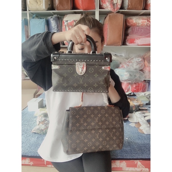 Mĩm mĩm túi xách xiêu cấp