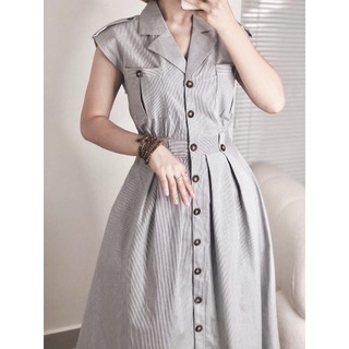 MEET - Đầm Cổ Vest Phối Nút