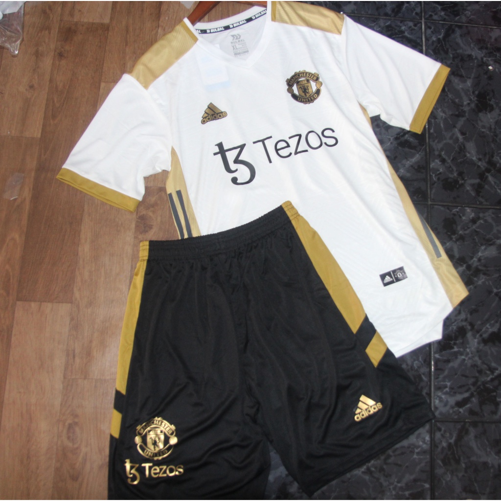 ÁO ĐẤU TRAINING MU 2023 MÀU TRẮNG