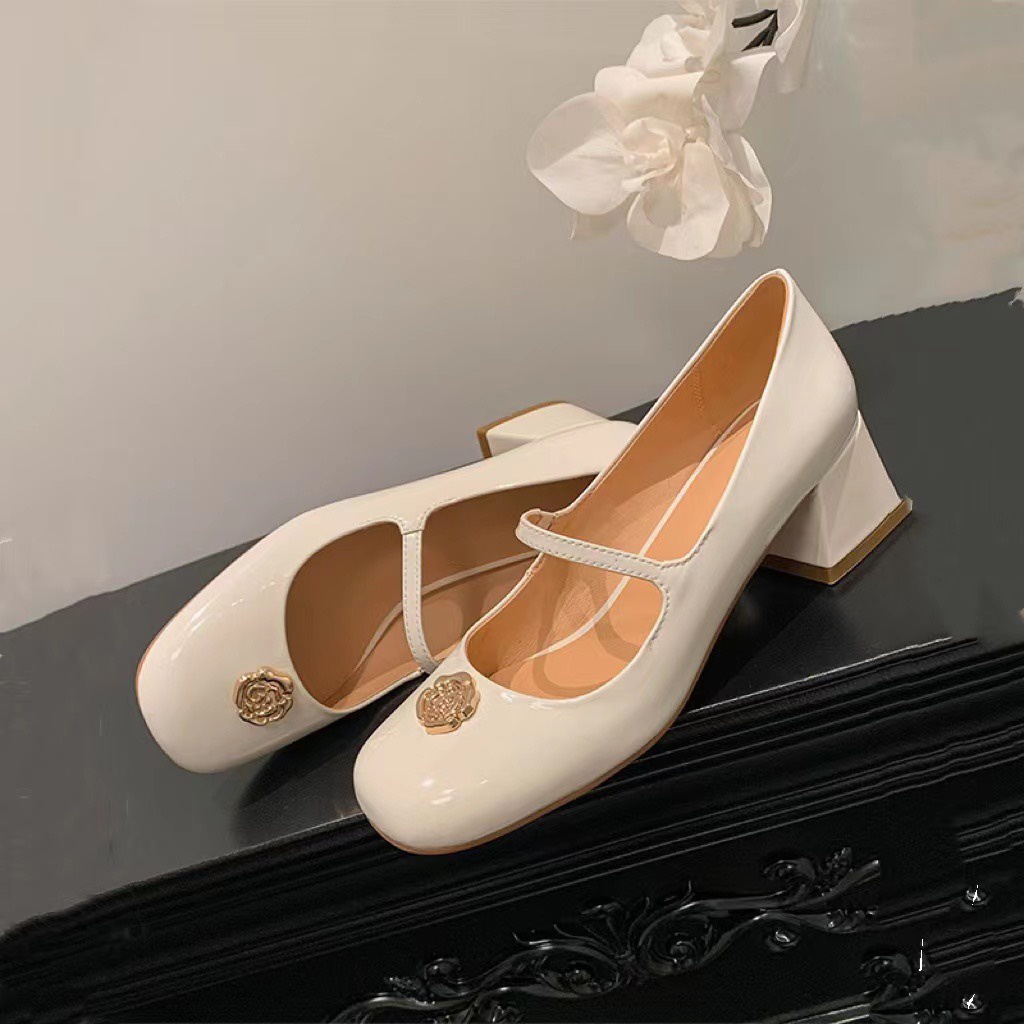 Giày Mary Jane - Giày Gót Vuông DIAO Quai Ngang Khuy Hoạ Tiết Cao 5p QCCC