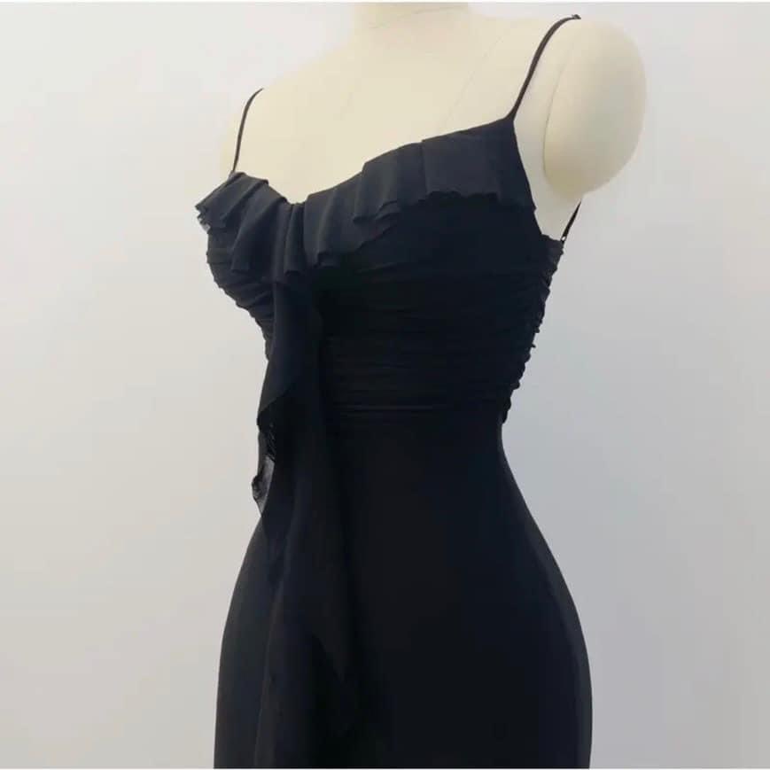 D26 Đầm Body Nữ Hai Dây Dáng Dài Phối Bèo Nhún Chất Thun Gân Tôn Dáng Phong Cách Sexy Quyến Rũ Thời Trang Nữ Dự Tiệc