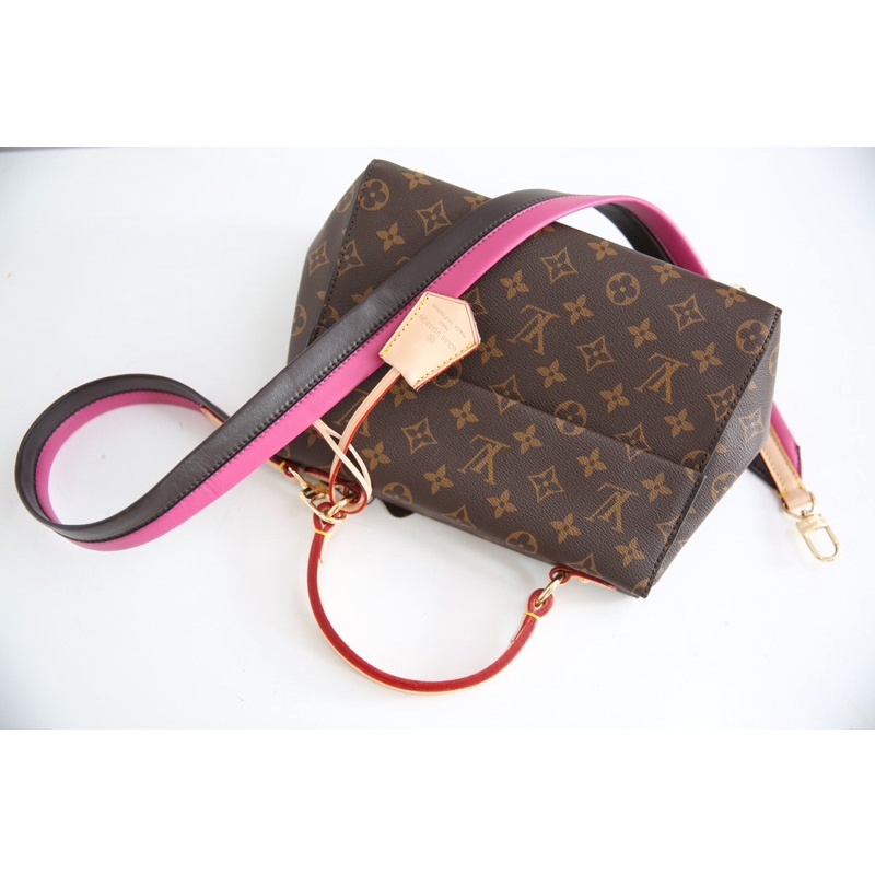 Túi Xách LV Cluny Size 26  -  By Anh Dinh Phuong