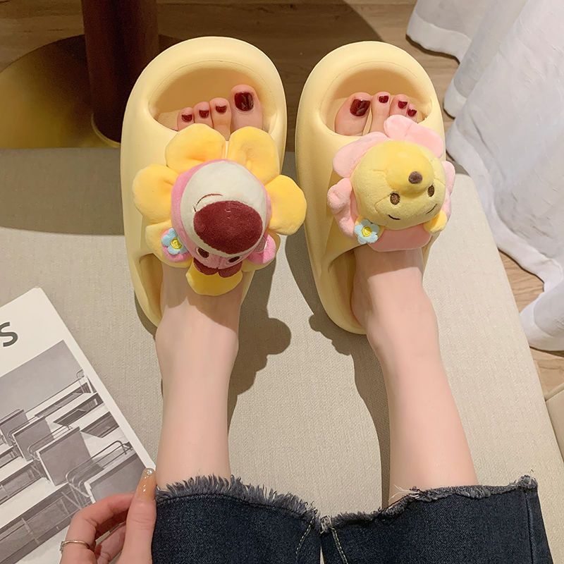 Dép gấu dâu dép bánh mì Dép lê dép quai ngang chống trượt đế dày nữ