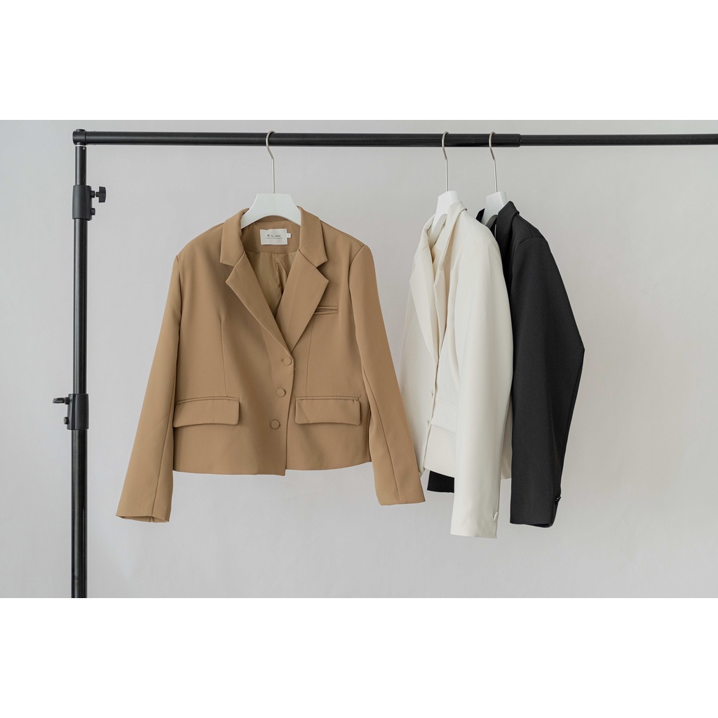 Áo blazer tay dài dáng ngắn 3 nút bọc trơn 3 màu LENCLOTHING 9511 | BigBuy360 - bigbuy360.vn