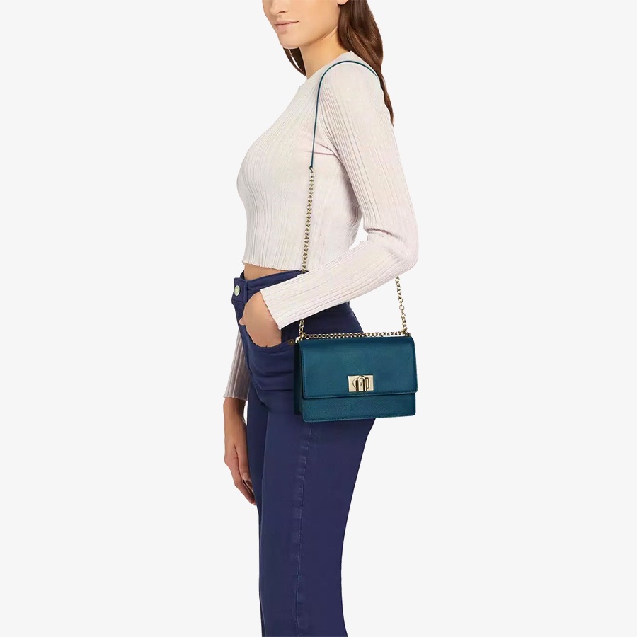 [Mã FAPREBAU3 giảm 300k đơn 2 triệu] Túi Đeo Chéo Nữ Furla 1927 S Crossbody 24