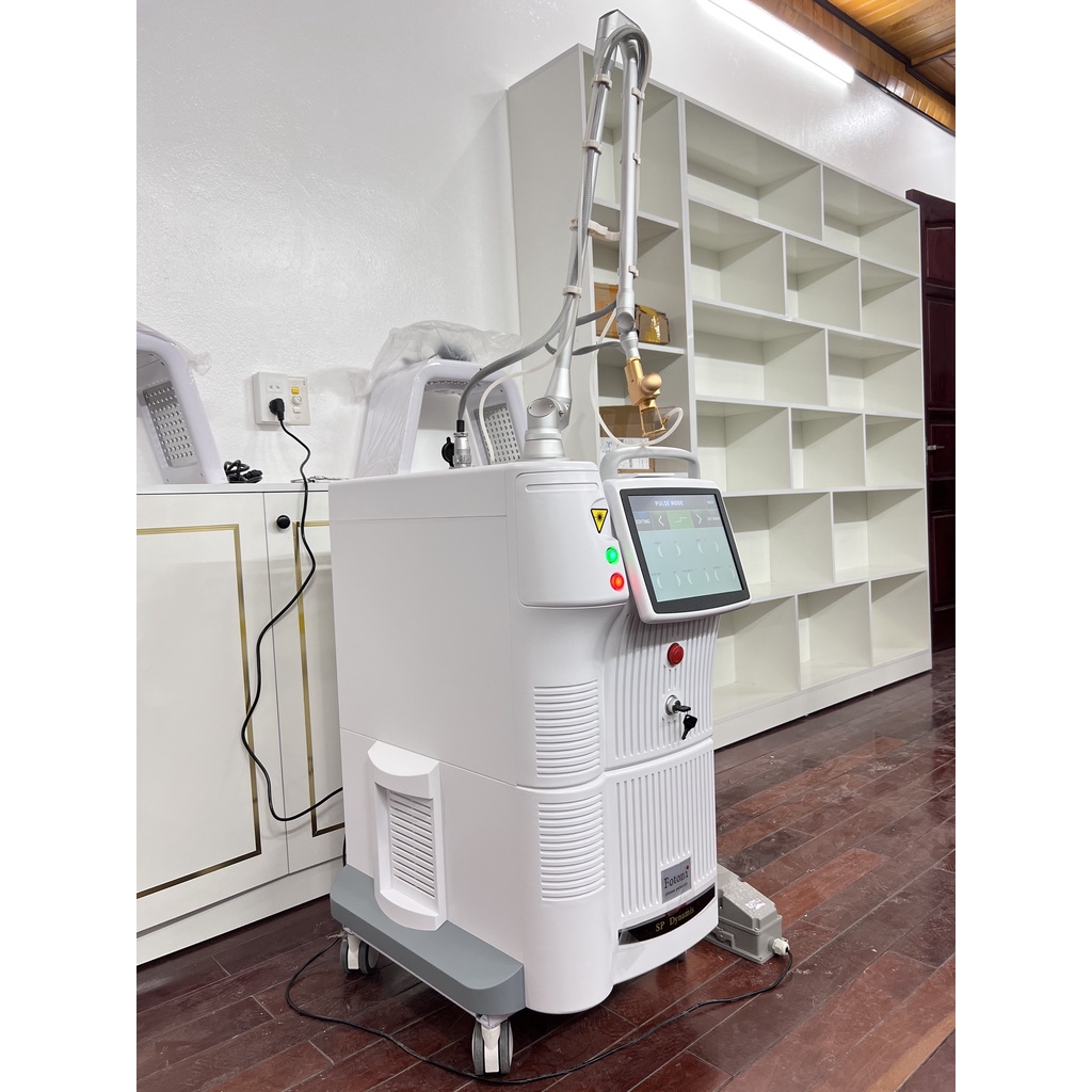 Máy Lazer CO2 FRACTIONAL Đa Chức Năng Loại Chuẩn