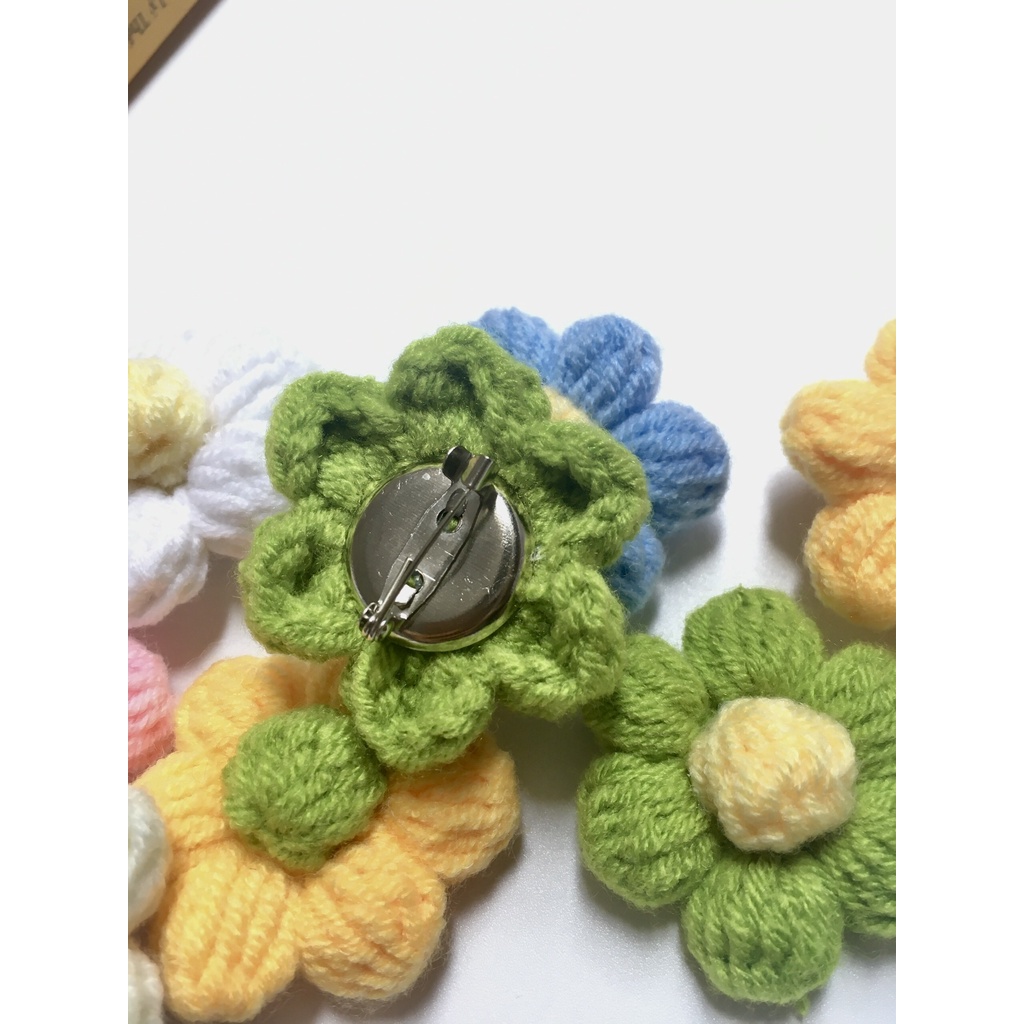 Pin/ Ghim Cài Hoa Len 6 Cánh Dễ Thương  - Pin Cài Túi, Áo, Balo, Nón