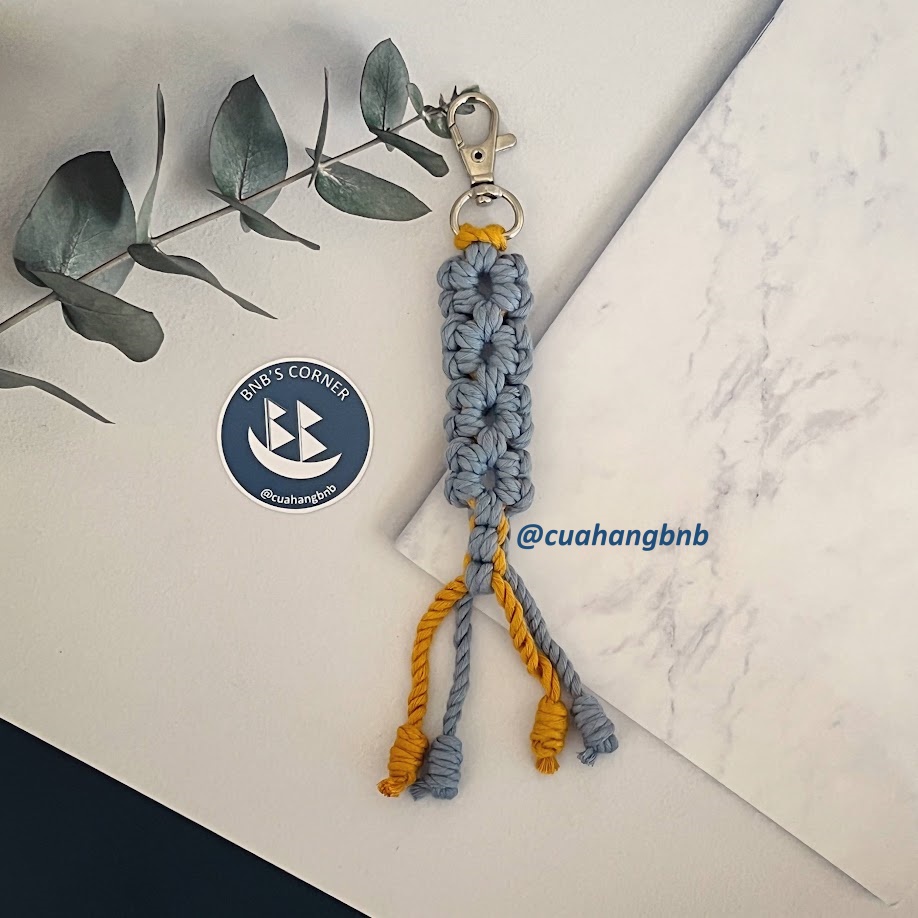 Dây hoa handmade trang trí balo, túi xách | Daisy macrame keychain