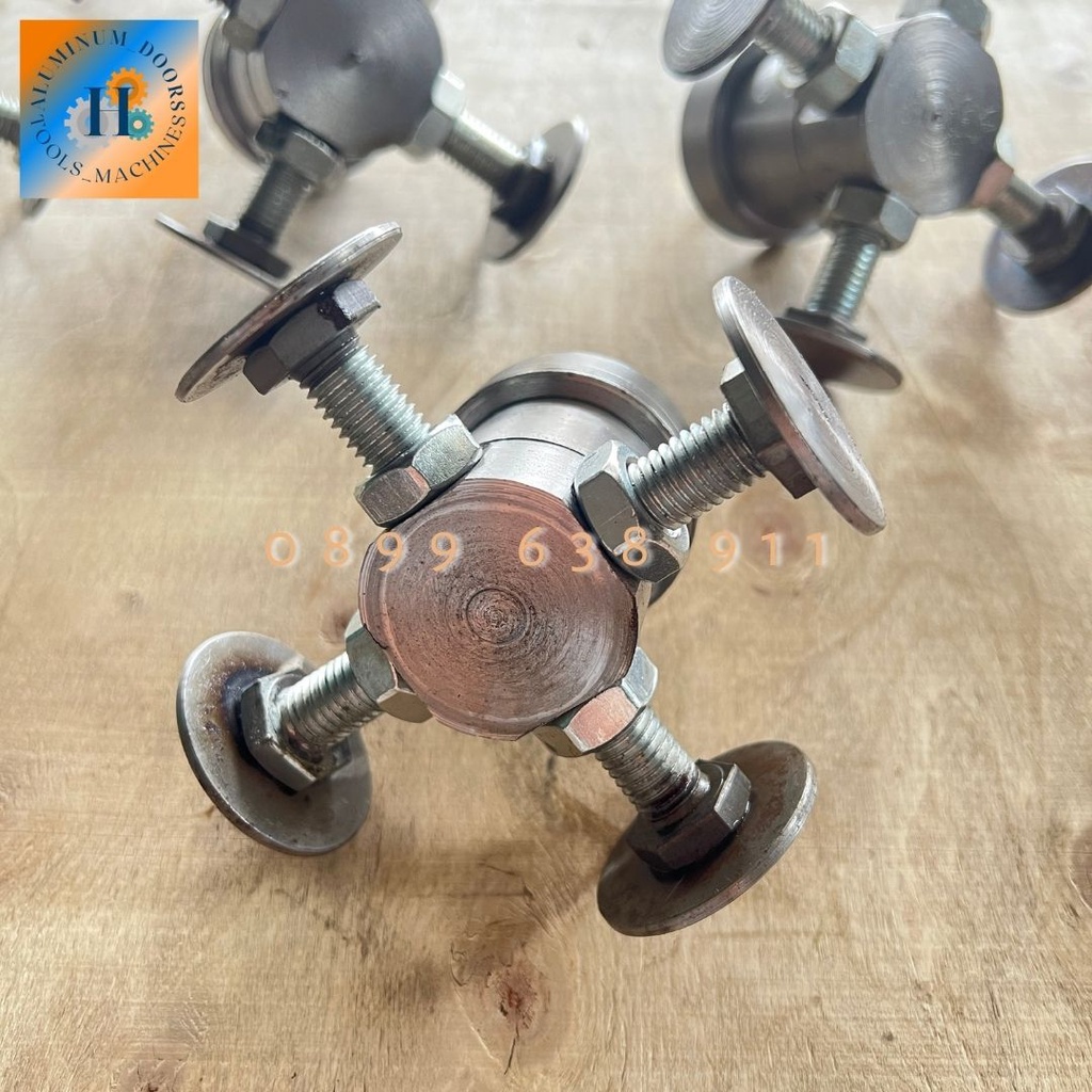 Cử xoay máy phay đầu đố nhôm thay dao nhanh. thay dao thường