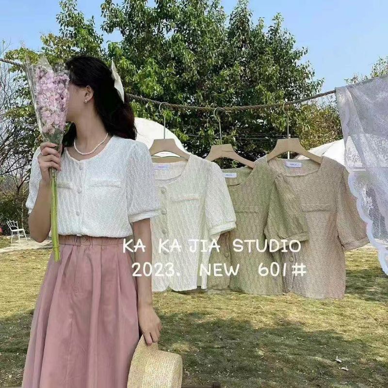 Áo Kiểu Tiểu Thư Đính Cúc Bọc M24