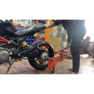 Ben nâng xe 1 gắp