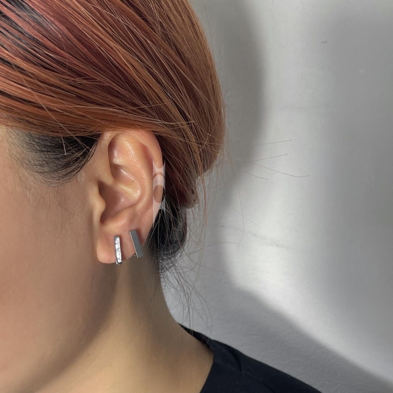 Bông tai Unisex bằng thép - không teng gỉ Madde