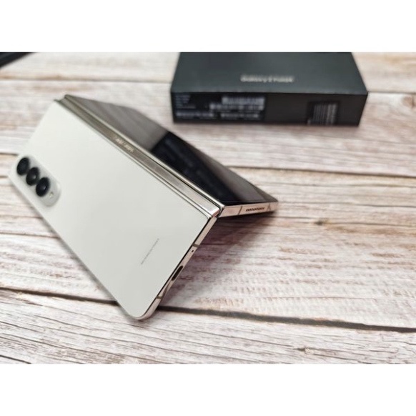 [ Gía siêu gốc ] Điện thoại Samsung Galaxy Z Fold 4 bản 8gb/256gb nguyên seal nguyên hộp đầy đủ phụ kiện sạc ốp CTS86 bả | BigBuy360 - bigbuy360.vn