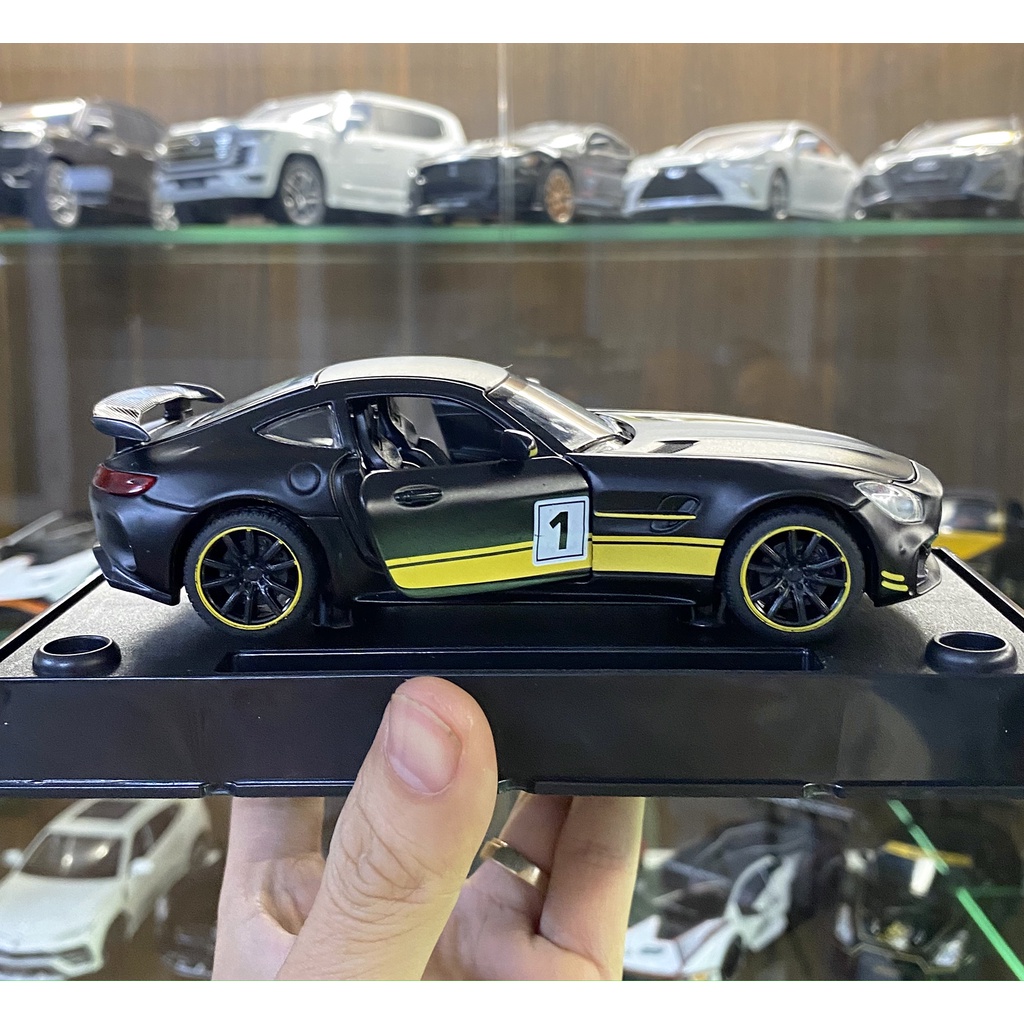 Xe mô hình kim loại giá rẻ Mercedes AMG GT tỉ lệ 1:32 hãng TY 2 màu