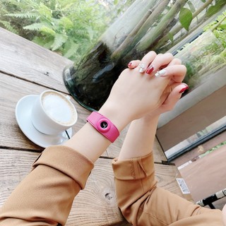 Đồng hồ nữ dây da Marc Jacobs Pinky