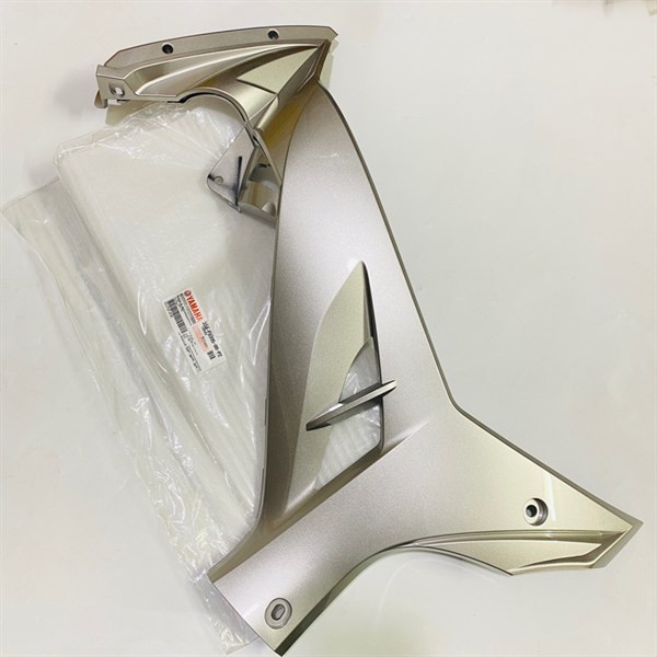 Yếm trong Phải Sirius Màu Bạc Zin Yamaha - 3S4F839500P2