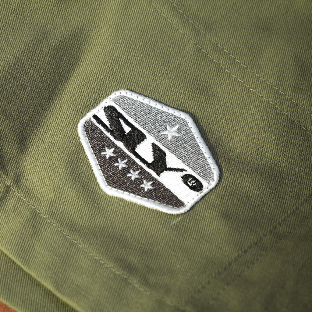 Quần short Kaki SLY Badge