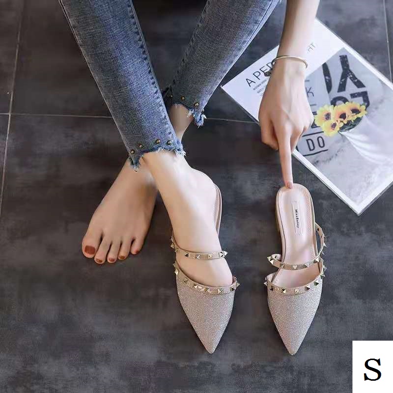 Dép Gót Thấp Mũi Nhọn Đính Đinh Tán Thời Trang Mùa Hè 2022 Cho Nữ