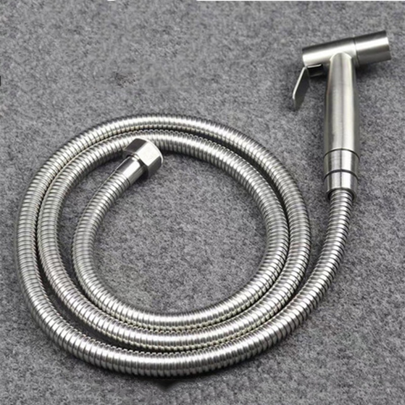 Vòi Xịt Vệ Sinh INOX 304 Cao Cấp Và Dây Xịt Inox 304 Và Đế Cài Vòi Xịt