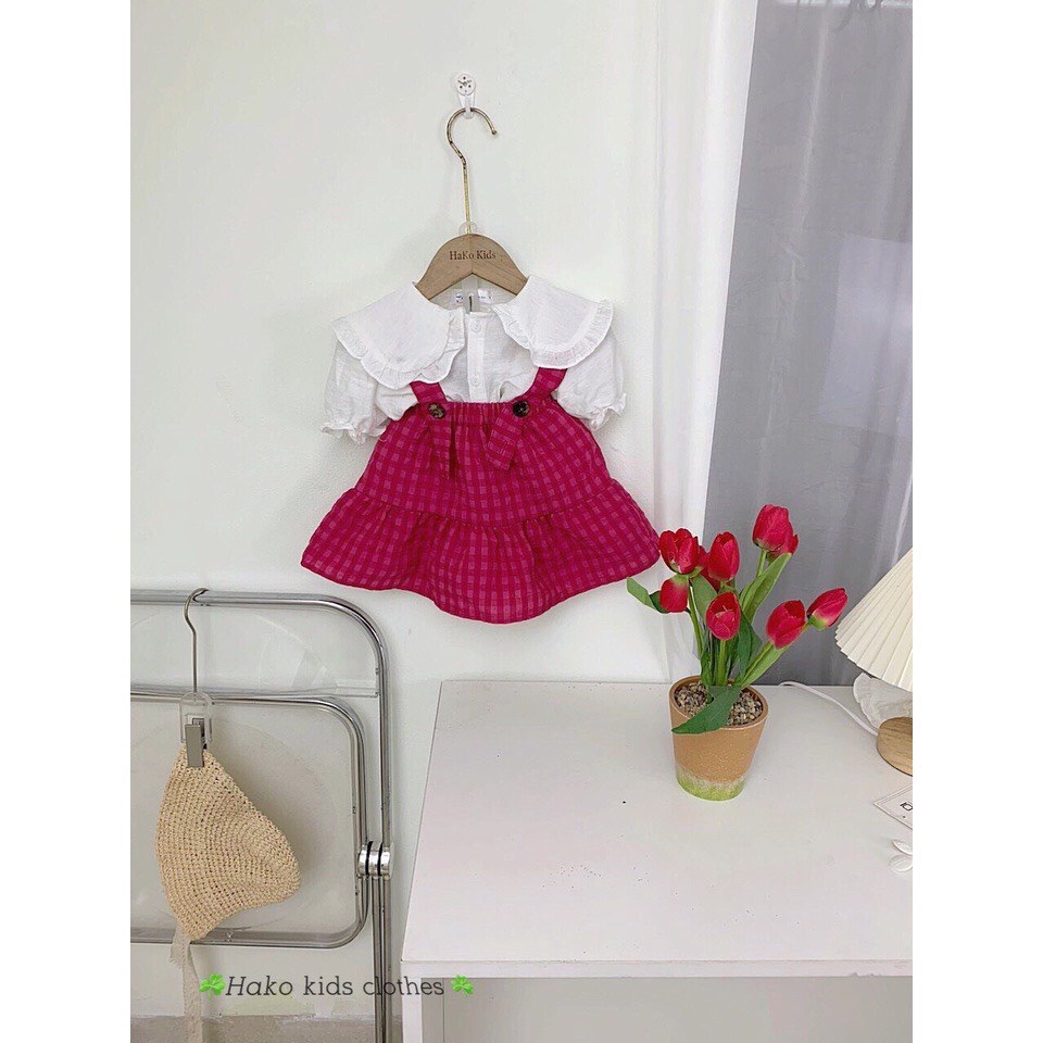 Set yếm đỏ phối áo sơ mi cổ bèo trắng cho bé gái