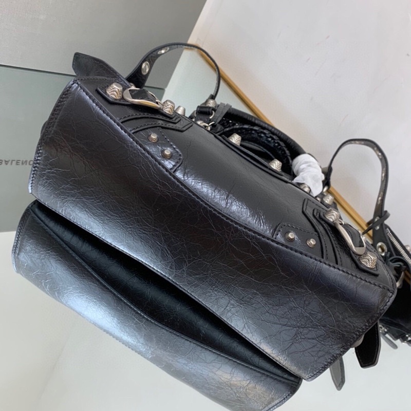 Túi xách balenciaga size 25,9 cm, túi da thật full box chuẩn đẹp như hình