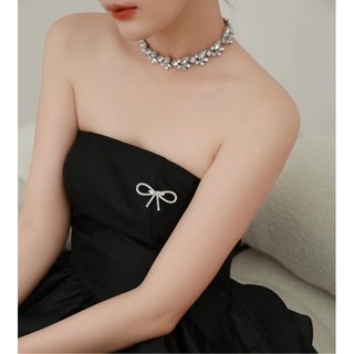NƠ ĐÁ CÀI ÁO ĐẦM, TAG CÀI ÁO
