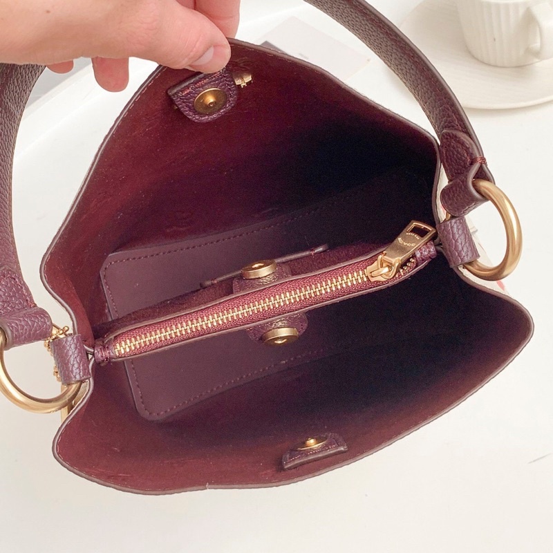 Túi Coach Bucket