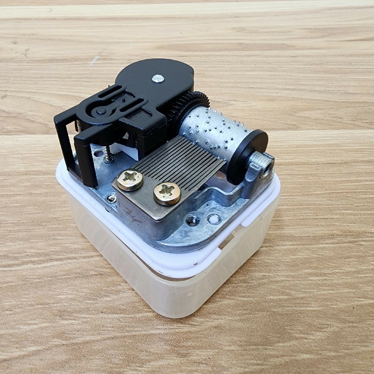 Hộp nhạc, cót nhạc lớn cho mô hình nhà búp bê