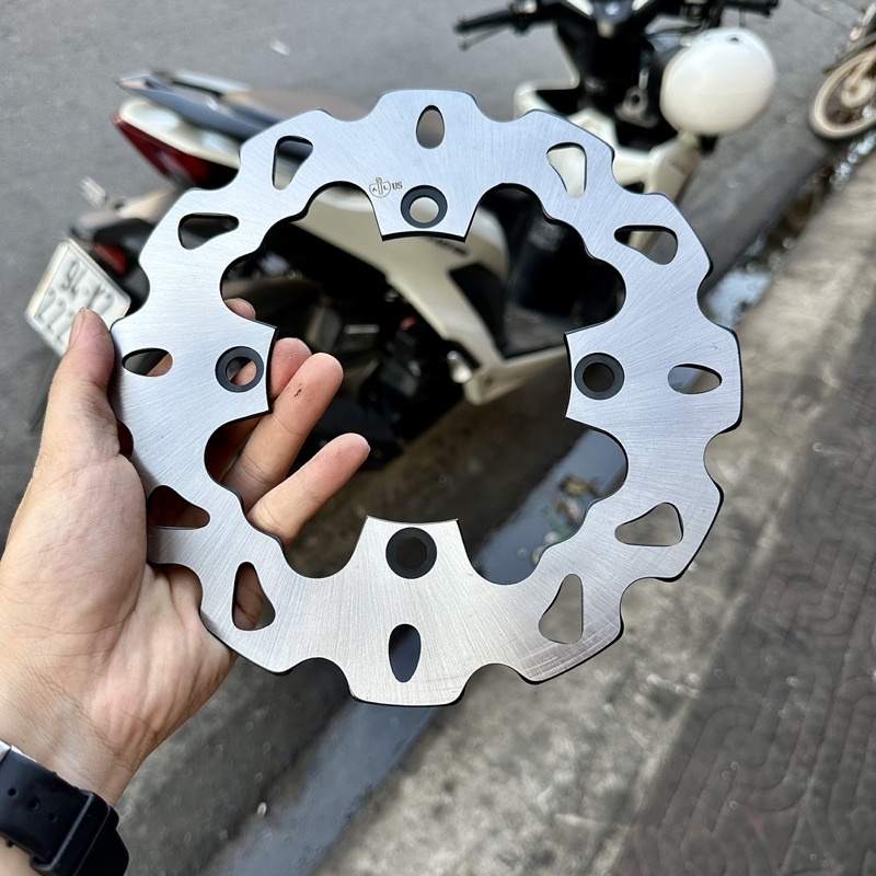Đĩa thắng Sau US Winner/X 220mm