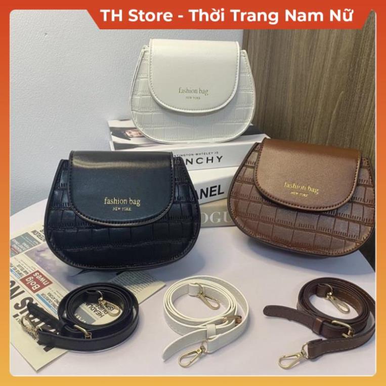 Túi xách nữ đeo vai dáng bầu hoạ tiết ô vuông , Túi sách kẹp lách màu nâu đen trắng phong cách thời trang TH Store