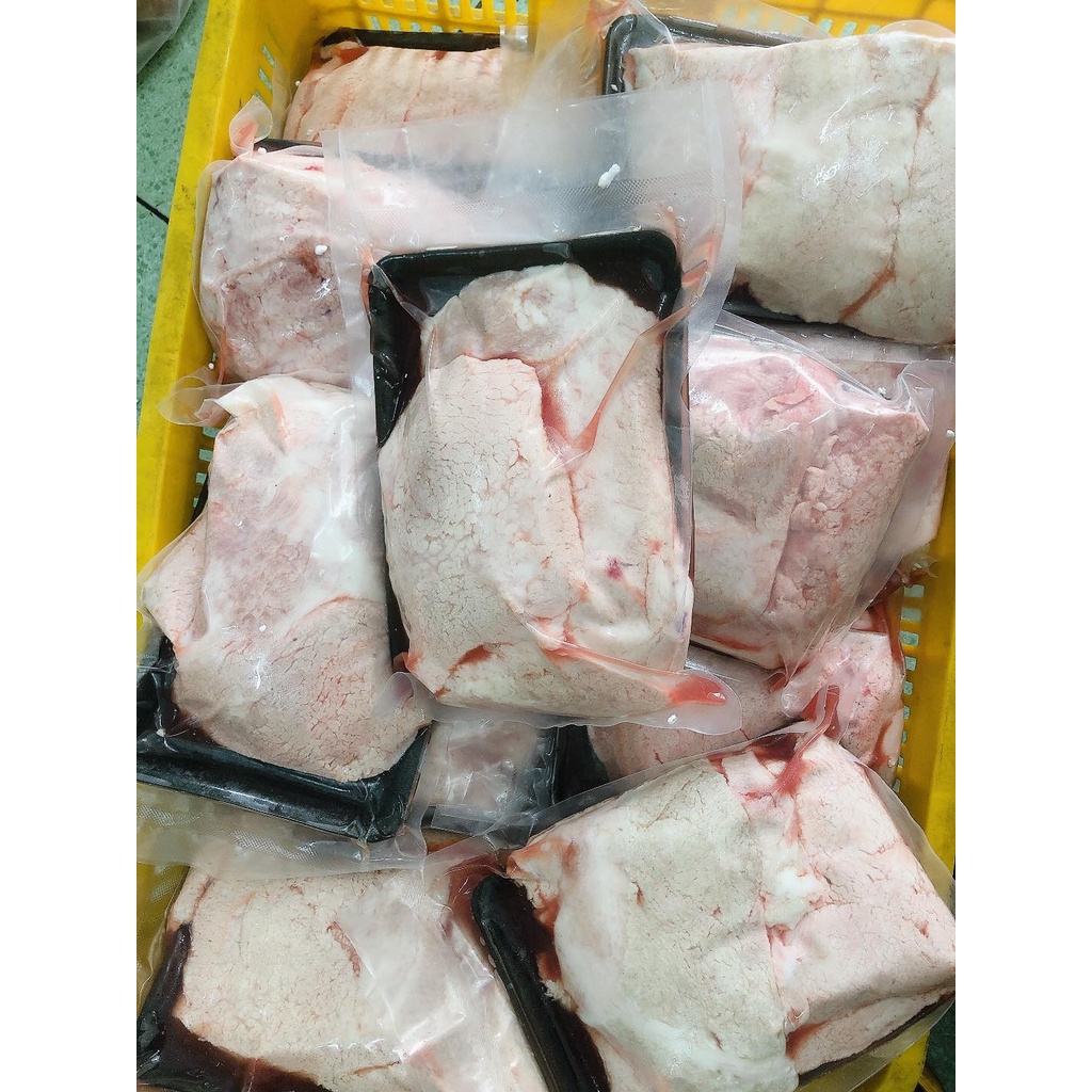 Vú heo tươi nguyên tảng