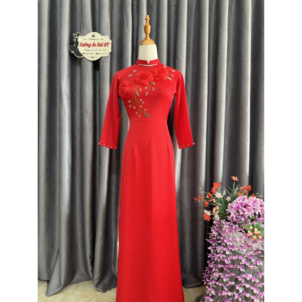Áo dài lụa tây thi thêu hoa đính kết trẻ trung sang trọng