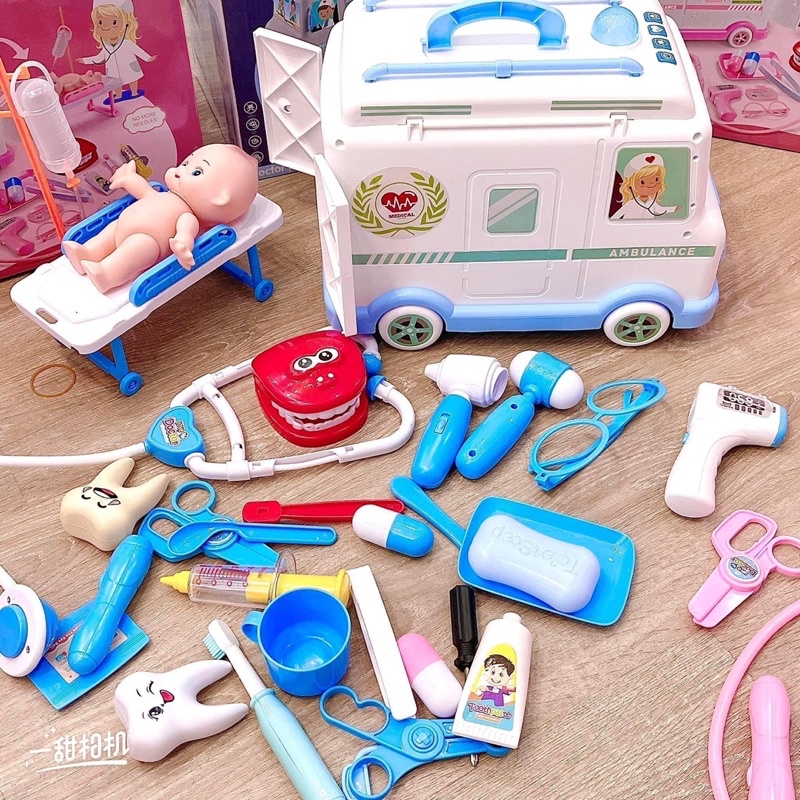 Set đồ chơi bác sĩ xịn xò kèm xe cứu thương siêu to đẹp, có đèn có nhạc