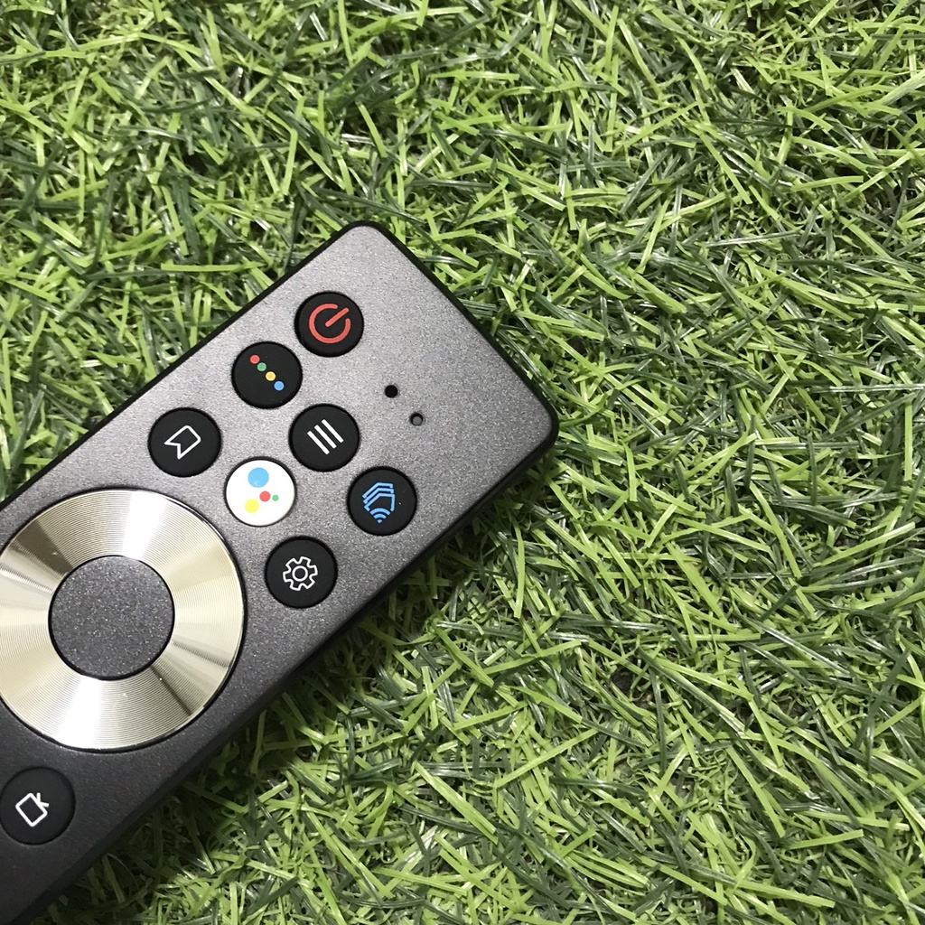 Điều khiển tivi aqua giọng nói, Remote TV AQUA QLED 4K 65 inch 65AQTS6UG có mic điều khiển giọng nói