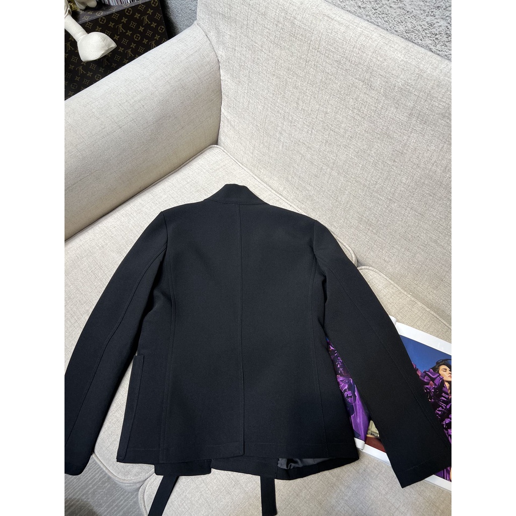 Set áo khoác váy thời trang cao cấp Dior CD thiết kế thắt lưng khéo léo, sang chảnh